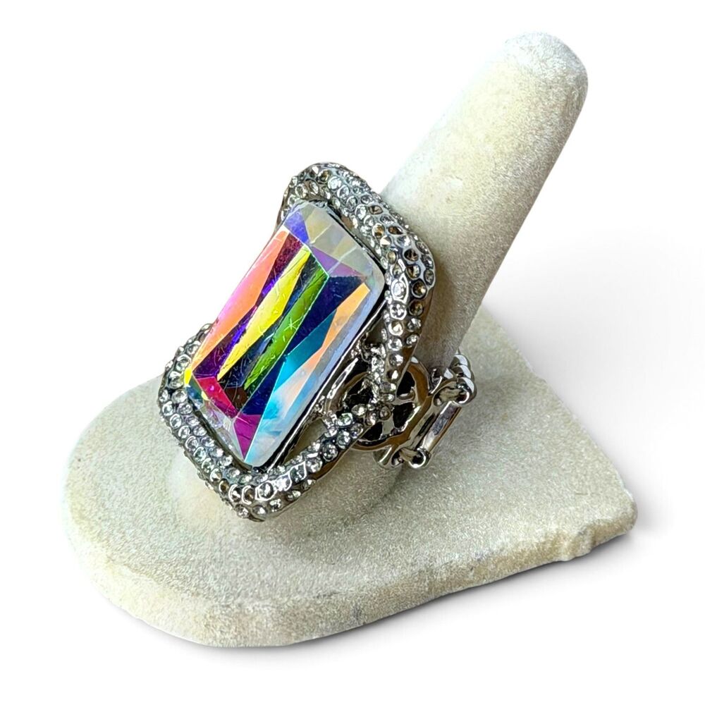 Paparazzi Iridescent Rhinestone Stretch Ring